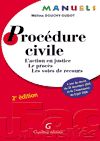 Ce « manuel » est tout entier consacré à la procédure civile ; il développe successivement, après un chapitre introductif consacré au droit du procès, à ses sources internes et supranationales ainsi qu aux modes alternatifs de règlement des litiges :
? l action en justice : le droit d agir et l exercice de l action sont étudiés à travers les conditions, les formes de l action et le mode de saisine de la juridiction compétente ;
? le procès, en distinguant le déroulement de l instance (règles procédurales applicables à toute instance ; procédures en première instance) et les issues du procès (extinction de l instance par jugement ou par la volonté des parties) ;
? les voies de recours : les voies de réformation et d annulation (appel et pourvoi en cassation) et les voies de rétractation (cas d absence de représentation à l instance avec l opposition et la tierce opposition et le recours en révision en cas d erreur de la part du juge).
Au total, un livre spécialement destiné aux étudiants en licence et master 