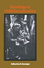 Télécharger le livre :  Readings in Child Socialization