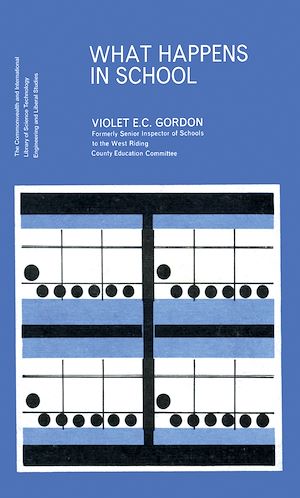 Téléchargez le livre :  What Happens in School