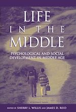 Télécharger le livre :  Life in the Middle