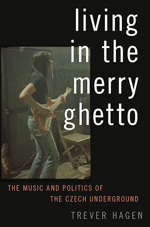 Téléchargez le livre :  Living in The Merry Ghetto