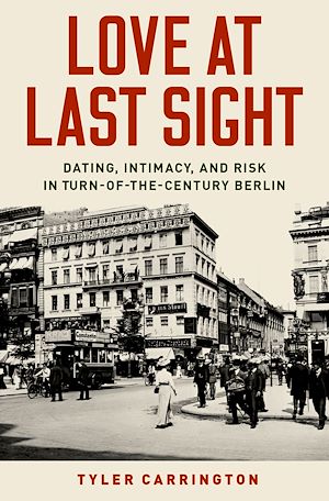 Téléchargez le livre :  Love at Last Sight