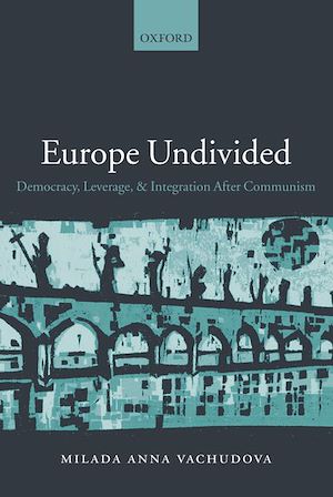 Téléchargez le livre :  Europe Undivided