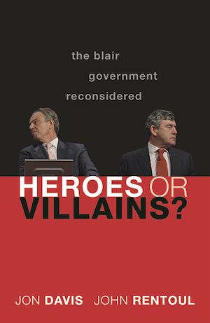 Téléchargez le livre :  Heroes or Villains?