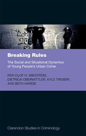 Téléchargez le livre :  Breaking Rules: The Social and Situational Dynamics of Young People's Urban Crime