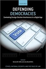 Télécharger le livre :  Defending Democracies