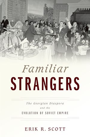 Téléchargez le livre :  Familiar Strangers