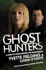 Télécharger le livre :  Ghost Hunters: A Guide to Investigating the Paranormal