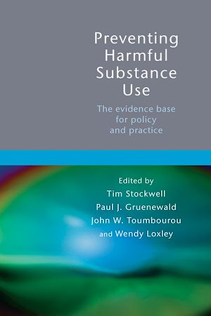 Téléchargez le livre :  Preventing Harmful Substance Use