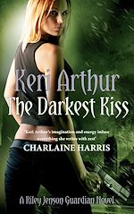 Télécharger le livre :  The Darkest Kiss