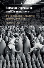 Download this eBook Between Depression and Disarmament
