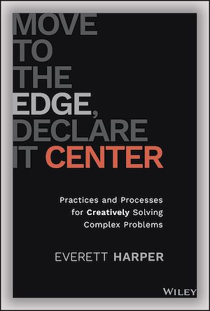 Téléchargez le livre :  Move to the Edge, Declare it Center