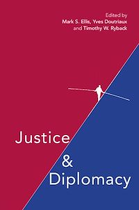 Téléchargez le livre :  Justice and Diplomacy