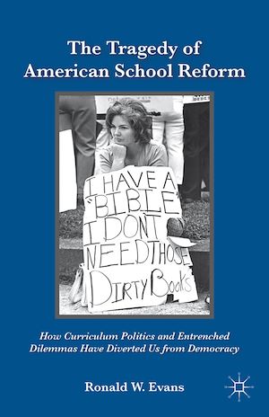 Téléchargez le livre :  The Tragedy of American School Reform