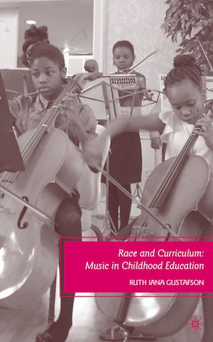 Téléchargez le livre :  Race and Curriculum