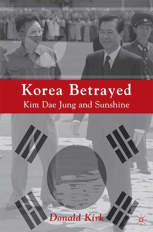 Téléchargez le livre :  Korea Betrayed