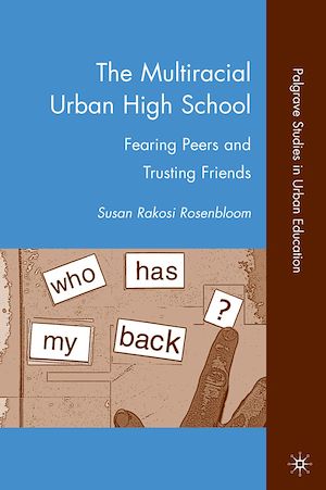 Téléchargez le livre :  The Multiracial Urban High School