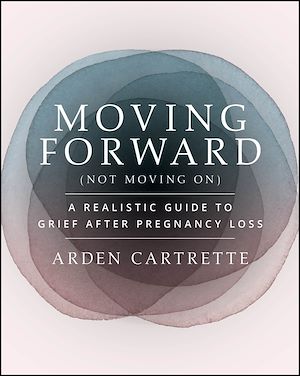 Téléchargez le livre :  Moving Forward, Not Moving On