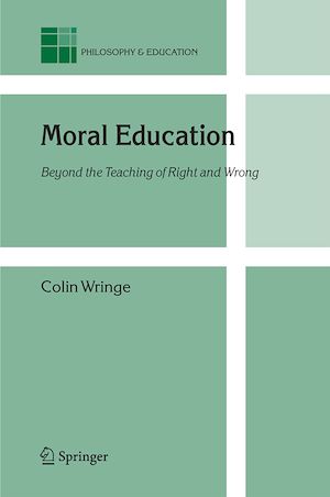 Téléchargez le livre :  Moral Education