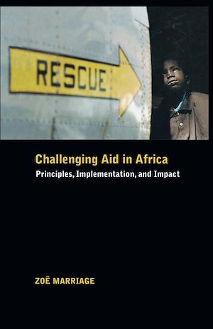 Téléchargez le livre :  Challenging Aid in Africa