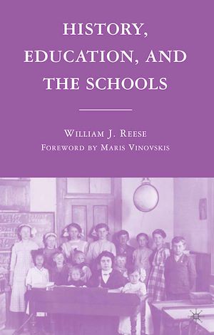 Téléchargez le livre :  History, Education, and the Schools