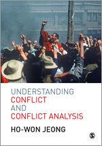 Télécharger le livre :  Understanding Conflict and Conflict Analysis