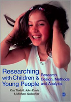 Télécharger le livre :  Researching with Children and Young People