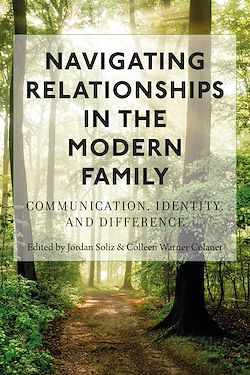 Télécharger le livre :  Navigating Relationships in the Modern Family