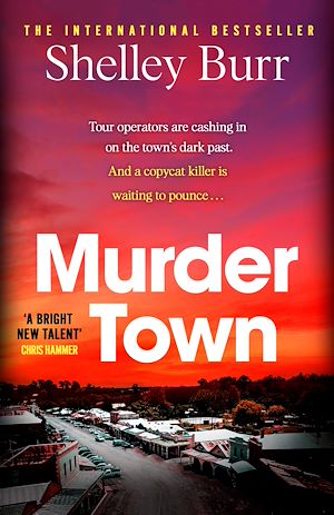 Téléchargez le livre :  Murder Town