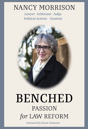 Téléchargez le livre :  Benched