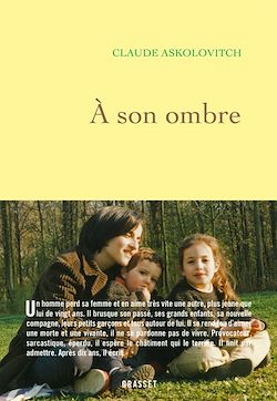 Télécharger le livre :  A son ombre