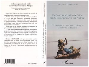Téléchargez le livre :  DE LA COOPÉRATION À L'AIDE AU DÉVELOPPEMENT EN AFRIQUE