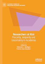 Télécharger le livre :  Researchers at Risk