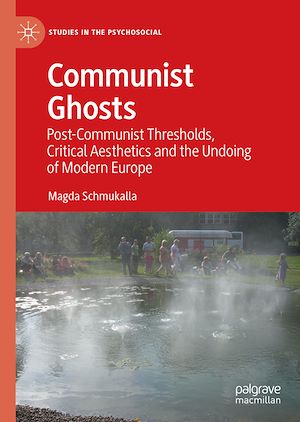 Téléchargez le livre :  Communist Ghosts