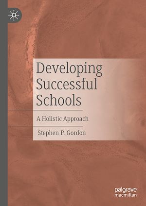 Téléchargez le livre :  Developing Successful Schools