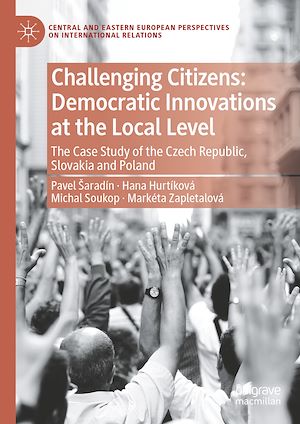Téléchargez le livre :  Challenging Citizens: Democratic Innovations at the Local Level