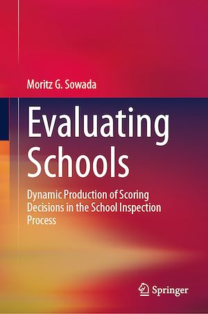 Téléchargez le livre :  Evaluating Schools