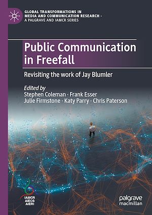 Téléchargez le livre :  Public Communication in Freefall