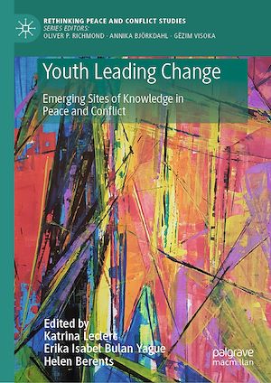 Téléchargez le livre :  Youth Leading Change