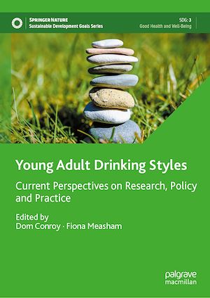 Téléchargez le livre :  Young Adult Drinking Styles