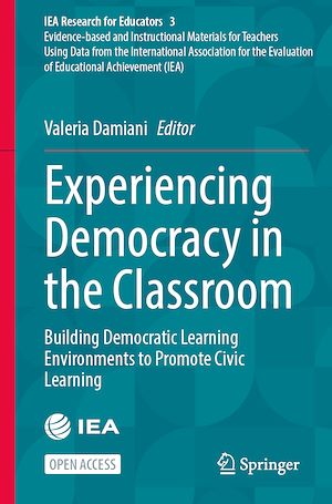 Téléchargez le livre :  Experiencing Democracy in the Classroom