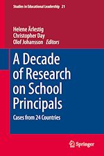 Télécharger le livre :  A Decade of Research on School Principals