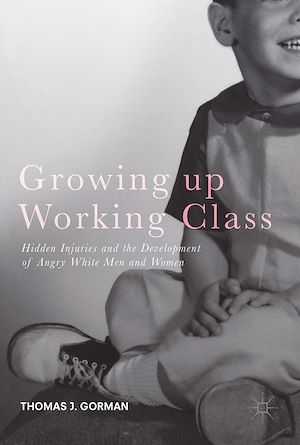 Téléchargez le livre :  Growing up Working Class