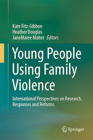 Téléchargez le livre :  Young People Using Family Violence