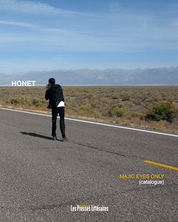 Télécharger le livre :  Majic Eyes Only