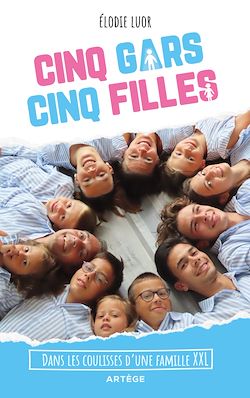 Télécharger le livre :  Cinq gars, cinq filles